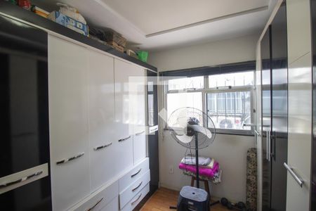 Quarto 2 de apartamento para alugar com 2 quartos, 52m² em Colubandê, São Gonçalo