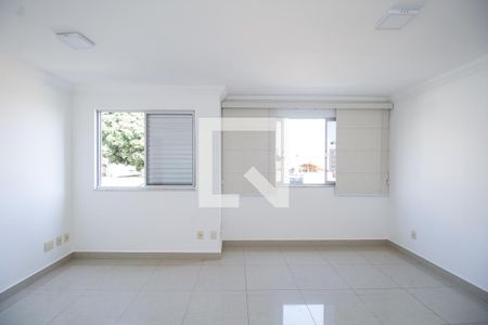 Sala de apartamento à venda com 2 quartos, 75m² em Santa Efigênia, Belo Horizonte