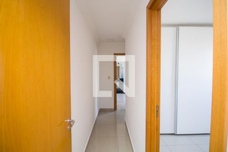 Corredor de apartamento à venda com 2 quartos, 75m² em Santa Efigênia, Belo Horizonte