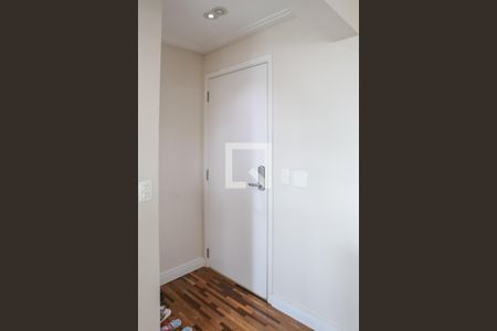 Entrada de apartamento à venda com 2 quartos, 72m² em Vila Pompéia, São Paulo