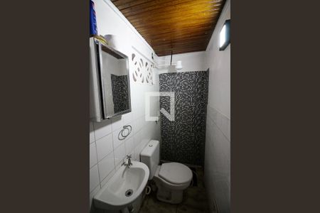 Banheiro de casa para alugar com 1 quarto, 25m² em Cruzeiro Velho, Brasília