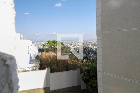 Vista do quarto 1 de apartamento para alugar com 2 quartos, 42m² em Chacaras Reunidas Santa Terezinha, Contagem