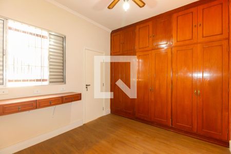 Quarto 1 de casa para alugar com 3 quartos, 120m² em Parque São Jorge, São Paulo