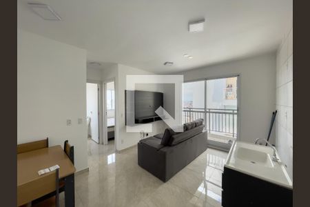 Sala e Cozinha de apartamento para alugar com 2 quartos, 40m² em Vila Ré, São Paulo