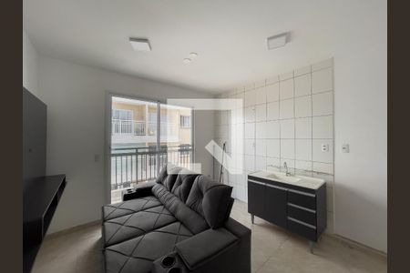 Sala e Cozinha de apartamento para alugar com 2 quartos, 40m² em Vila Ré, São Paulo