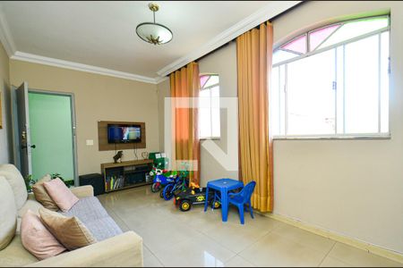 Sala de estar de apartamento à venda com 3 quartos, 90m² em Renascença, Belo Horizonte