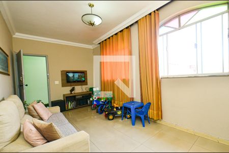 Sala de estar de apartamento à venda com 3 quartos, 90m² em Renascença, Belo Horizonte