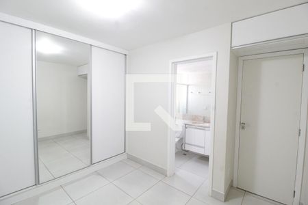 Quarto 2 de apartamento para alugar com 3 quartos, 84m² em Tubalina, Uberlândia