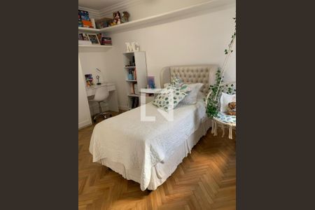 Apartamento à venda com 267m², 4 quartos e 4 vagas