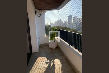 Apartamento à venda com 267m², 4 quartos e 4 vagas