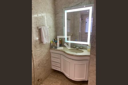 Apartamento à venda com 267m², 4 quartos e 4 vagas