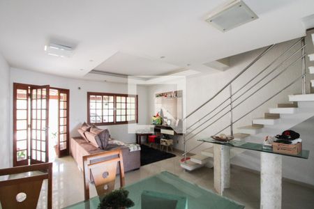 Sala de casa à venda com 3 quartos, 225m² em Santa Monica, Belo Horizonte