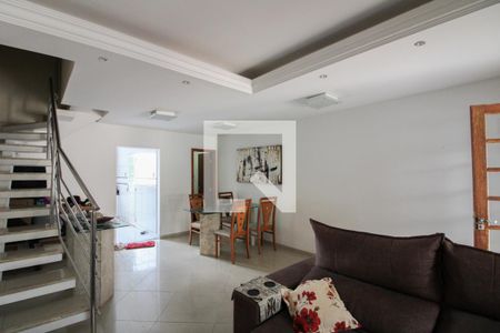 Sala de casa à venda com 3 quartos, 225m² em Santa Monica, Belo Horizonte