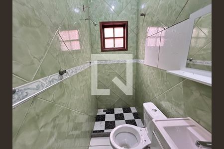 Banheiro de casa para alugar com 1 quarto, 50m² em Bento Ribeiro, Rio de Janeiro