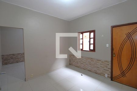 Sala de casa para alugar com 1 quarto, 50m² em Bento Ribeiro, Rio de Janeiro