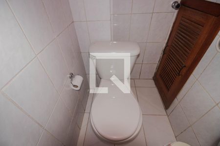 Lavabo de casa à venda com 2 quartos, 130m² em Jardim Itu, Porto Alegre