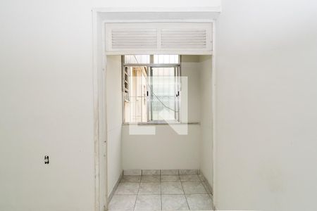 Sala de apartamento para alugar com 1 quarto, 50m² em Penha, Rio de Janeiro