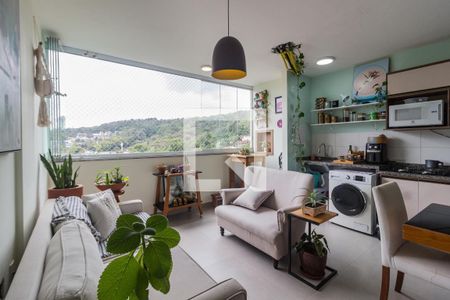 Sala de apartamento para alugar com 2 quartos, 60m² em Ponta de Baixo, São José