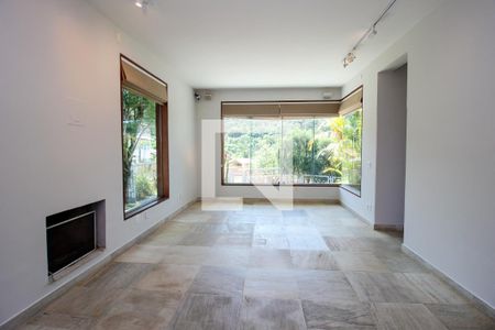 Sala de casa para alugar com 4 quartos, 400m² em Vile de Montagne, Nova Lima