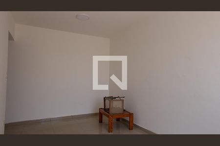 Sala de casa para alugar com 3 quartos, 180m² em Parque Residencial Oratorio, São Paulo