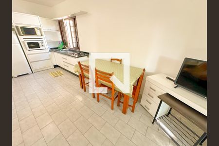 Apartamento para alugar com 2 quartos, 59m² em Jurerê, Florianópolis