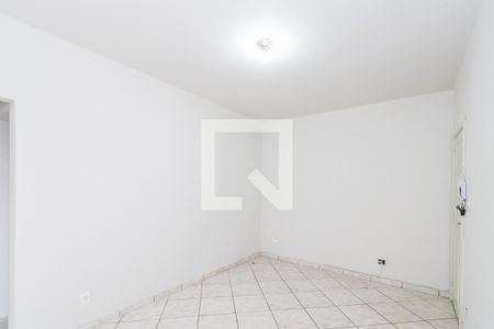 Sala de apartamento para alugar com 1 quarto, 50m² em Olaria, Rio de Janeiro