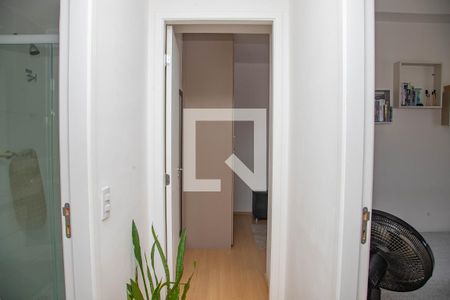 Sala de apartamento à venda com 2 quartos, 42m² em Itaquaciara, Diadema