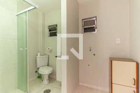 Banheiro de kitnet/studio à venda com 2 quartos, 50m² em Sé, São Paulo