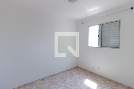 Quarto 1 de apartamento para alugar com 2 quartos, 52m² em Vila Santa Teresinha, São Paulo