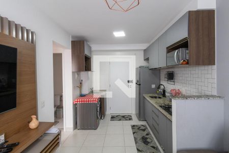 Sala e Cozinha de apartamento para alugar com 2 quartos, 32m² em Vila Nova Curuca, São Paulo