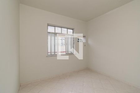 Quarto de apartamento para alugar com 1 quarto, 55m² em Olaria, Rio de Janeiro