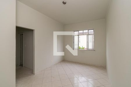 Sala de apartamento para alugar com 1 quarto, 55m² em Olaria, Rio de Janeiro