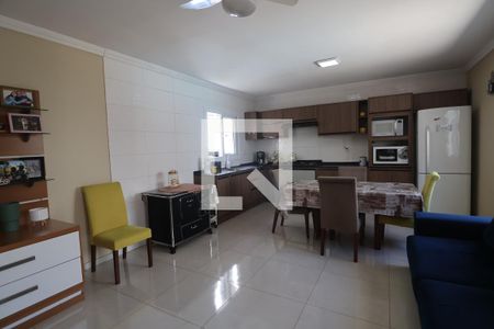 Sala/Cozinha de casa à venda com 5 quartos, 295m² em São José, Canoas