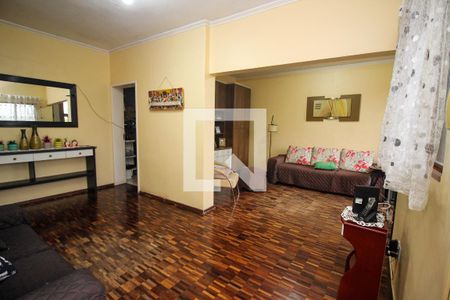 Sala de casa à venda com 3 quartos, 194m² em Partenon, Porto Alegre