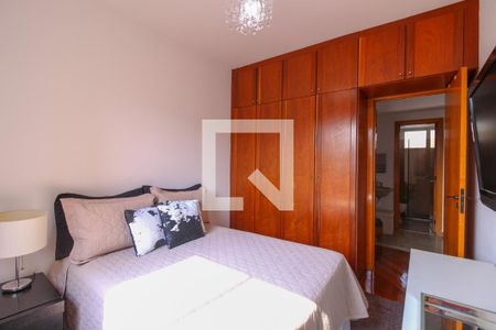 Quarto de apartamento à venda com 4 quartos, 140m² em Vila Paris, Belo Horizonte