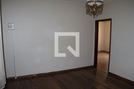 Sala 2 de casa para alugar com 4 quartos, 250m² em Milionários, Belo Horizonte