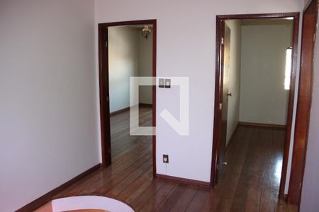 Sala 3 de casa para alugar com 4 quartos, 250m² em Milionários, Belo Horizonte