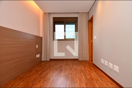 Quarto1/ suite de apartamento para alugar com 2 quartos, 105m² em Carmo, Belo Horizonte