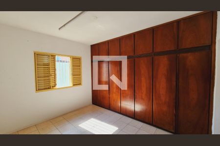 Quarto 1 de casa à venda com 3 quartos, 218m² em Vila Rio Branco, Jundiaí