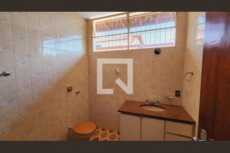 Banheiro de casa à venda com 3 quartos, 218m² em Vila Rio Branco, Jundiaí