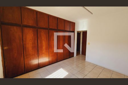 Quarto 1 de casa à venda com 3 quartos, 218m² em Vila Rio Branco, Jundiaí