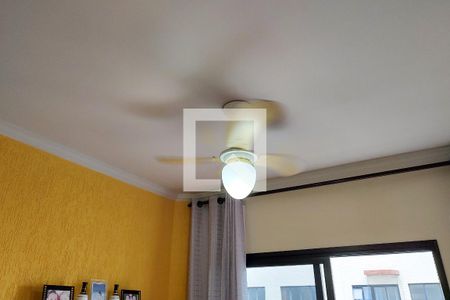 Sala de apartamento para alugar com 2 quartos, 70m² em Guilhermina, Praia Grande