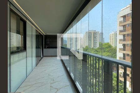 Detalhe da varanda da sala  de apartamento para alugar com 1 quarto, 97m² em Leblon, Rio de Janeiro