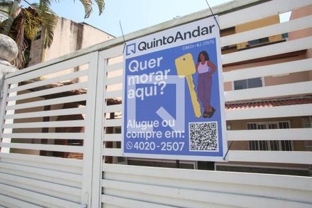 Casa de condomínio à venda com 120m², 3 quartos e 2 vagas Casa de condomínio à venda com 120m², 3 quartos e 2 vagasPlaquinha