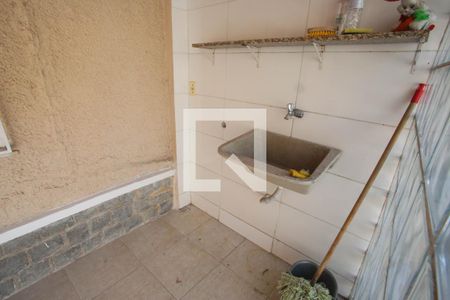 Casa de condomínio à venda com 120m², 3 quartos e 2 vagas Casa de condomínio à venda com 120m², 3 quartos e 2 vagasÁrea de Serviço