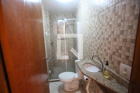 Casa de condomínio à venda com 120m², 3 quartos e 2 vagas Casa de condomínio à venda com 120m², 3 quartos e 2 vagasBanheiro Social