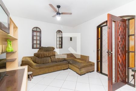 Sala de casa à venda com 2 quartos, 150m² em Vila Carmosina, São Paulo