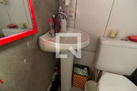 Casa à venda com 210m², 5 quartos e 1 vaga Casa à venda com 210m², 5 quartos e 1 vagaBanheiro 4