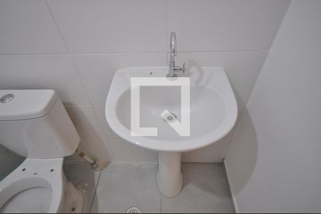 Banheiro de apartamento à venda com 2 quartos, 43m² em Vila Guilherme, São Paulo