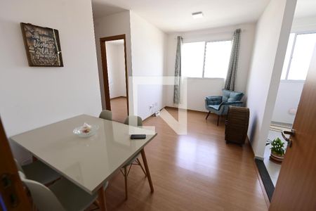 Sala de apartamento para alugar com 2 quartos, 42m² em Chácaras São Pedro, Aparecida de Goiânia